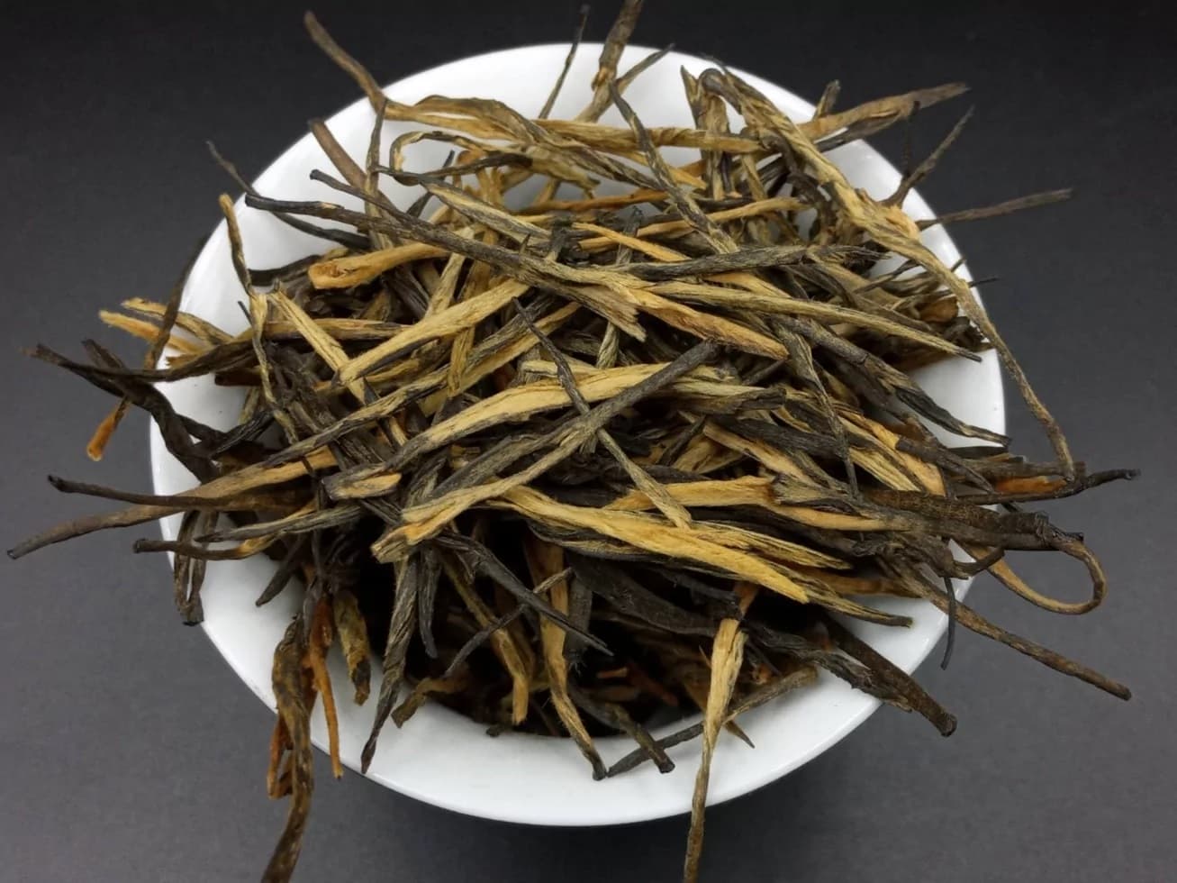 BLT-15018 Юньнаньський чорний чай із багатим квітковим ароматом 5грн за1г