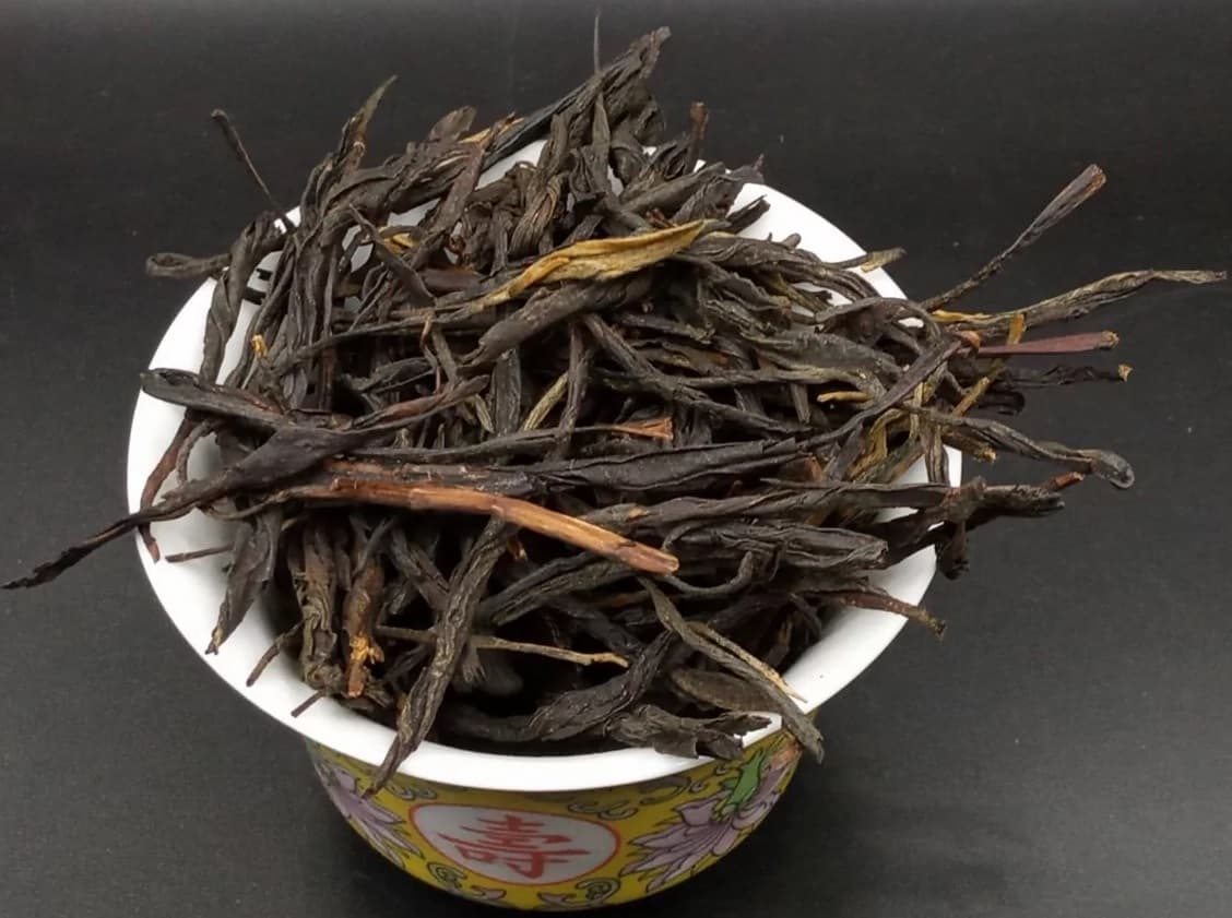 BLT-15019 Юньнанський чорний чай Соснові голки 3,5 грн за 1г