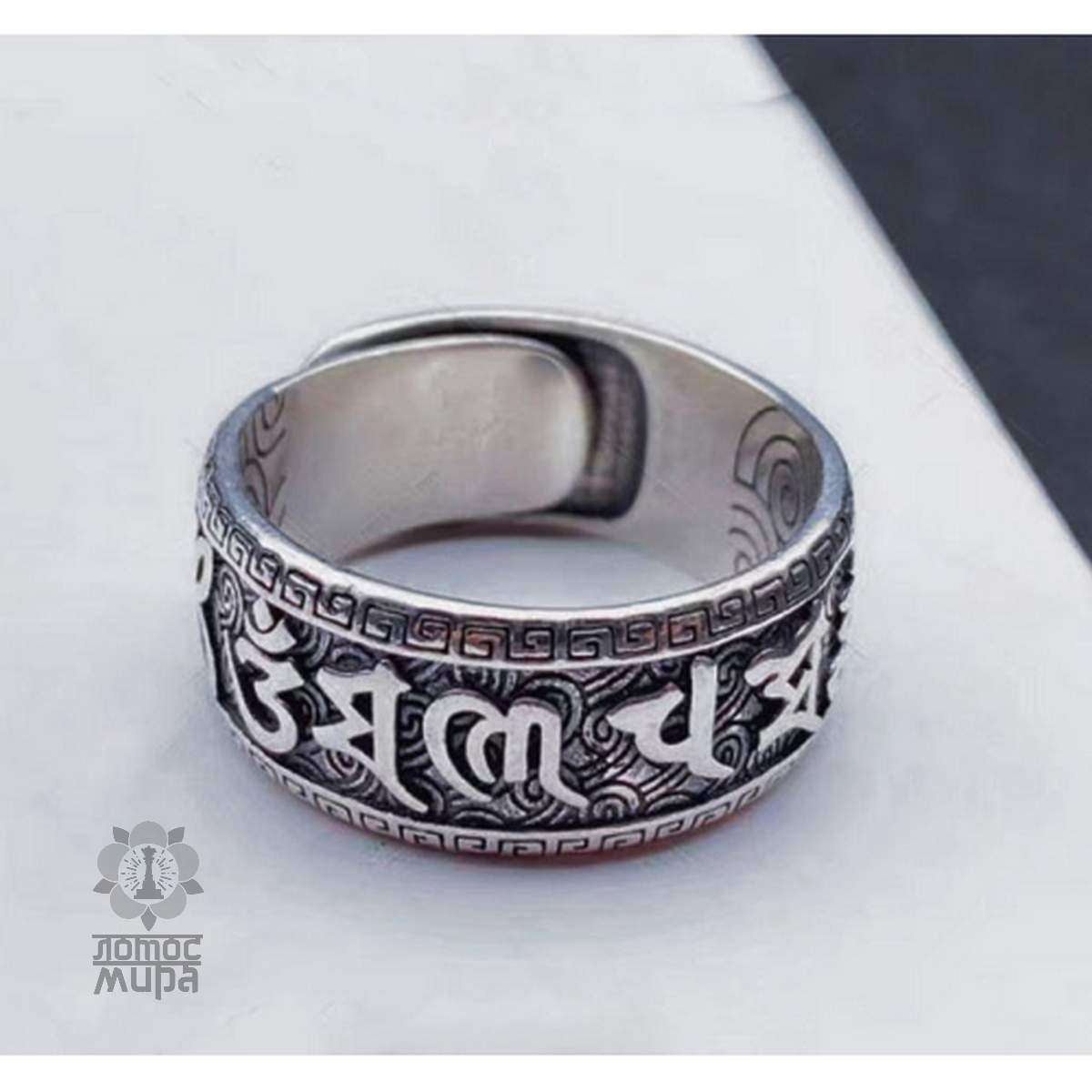 Кольцо «Мантра» белый метал 0150