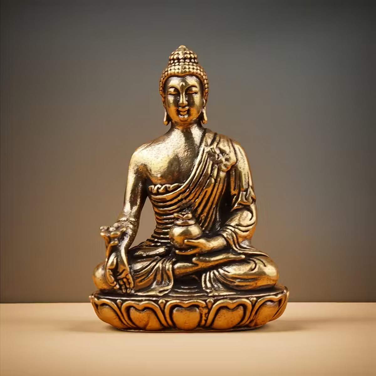 Будда латунь 5,5см 0600