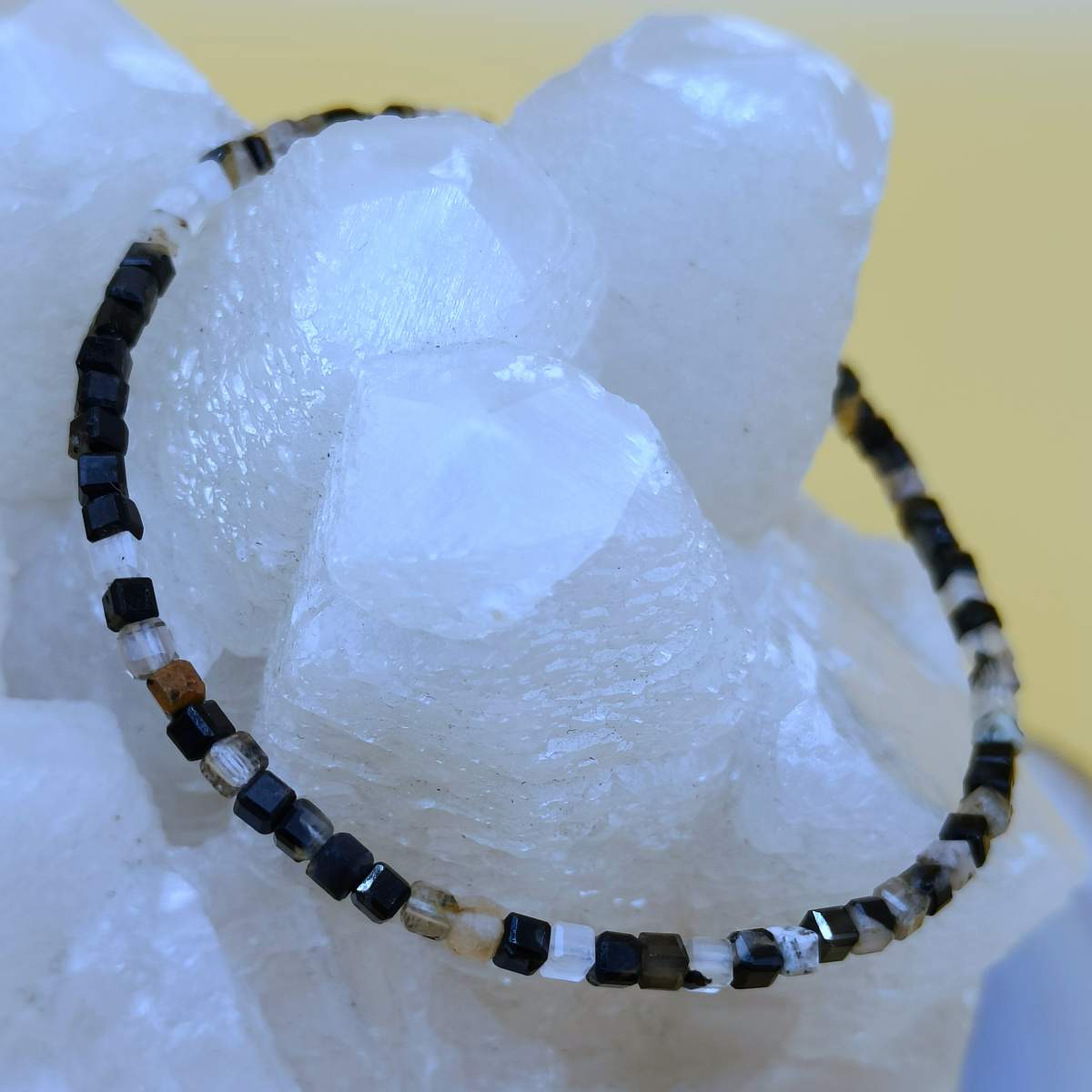 Браслет Турмалін Чорн.+Кварц 2,5мм 0650