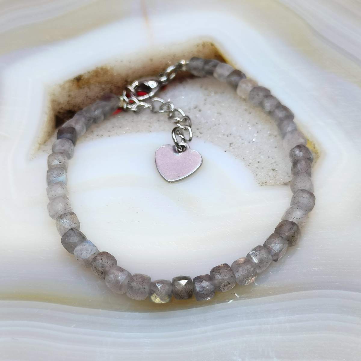 Браслет Лабрадор огранка куб 4мм 0750