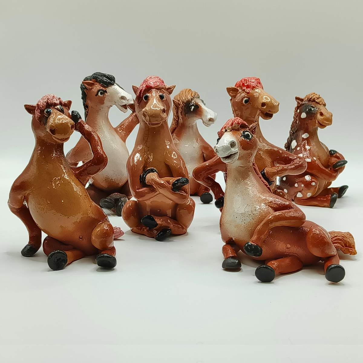 Конячка кольорова кераміка 0550