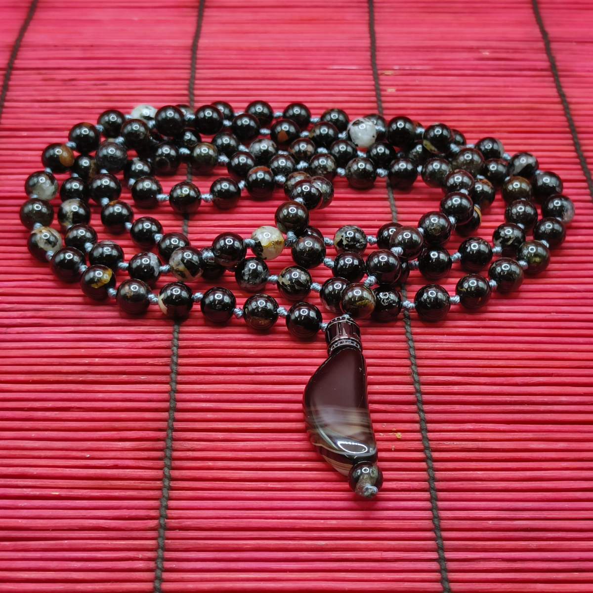 Чотки Обсидіан чорний 108 нам.10мм перев`яз. 02700