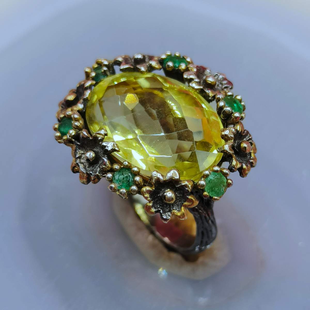 Цитрин+ Смарагд каблучка р.18 012000