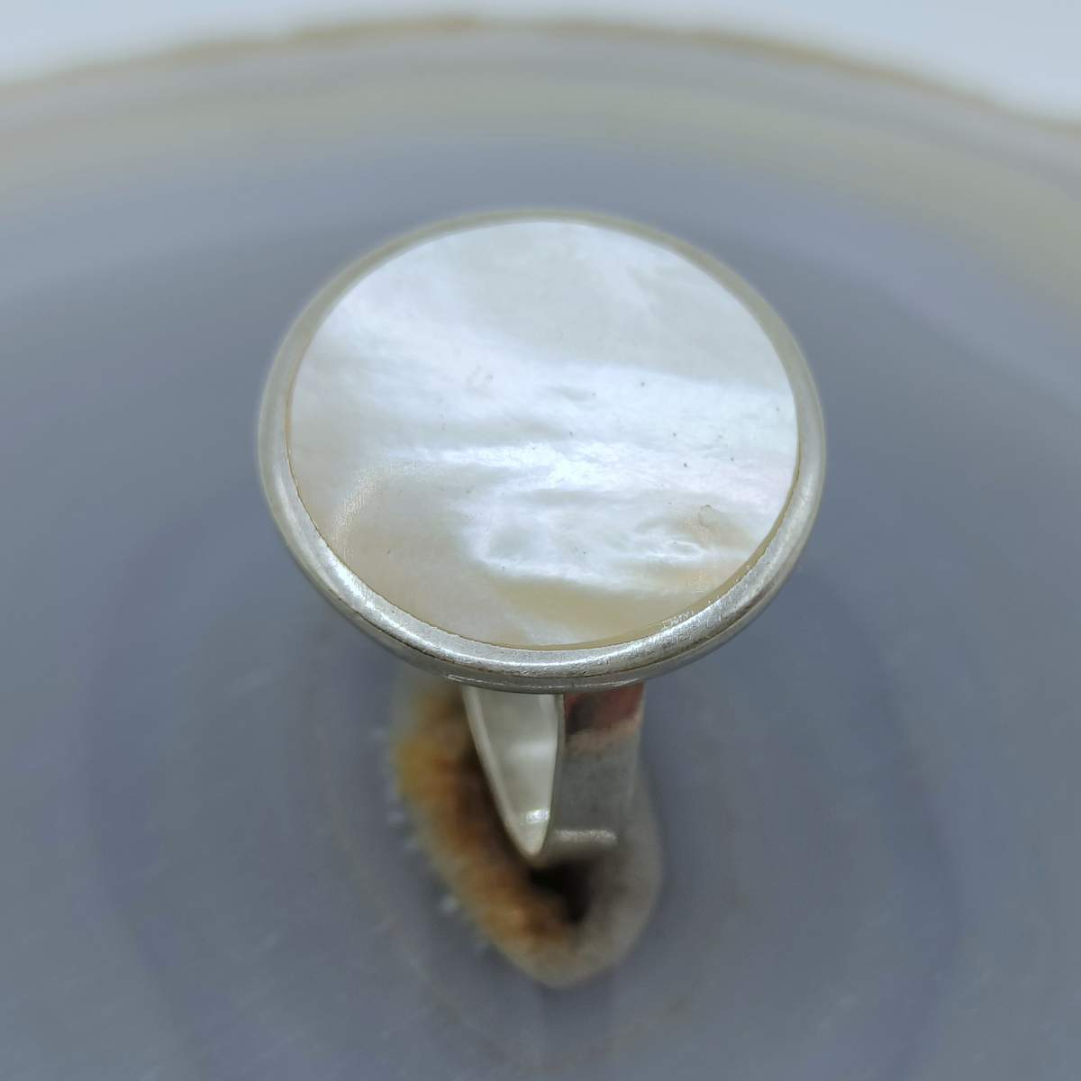 Перламутр каблучка 07000