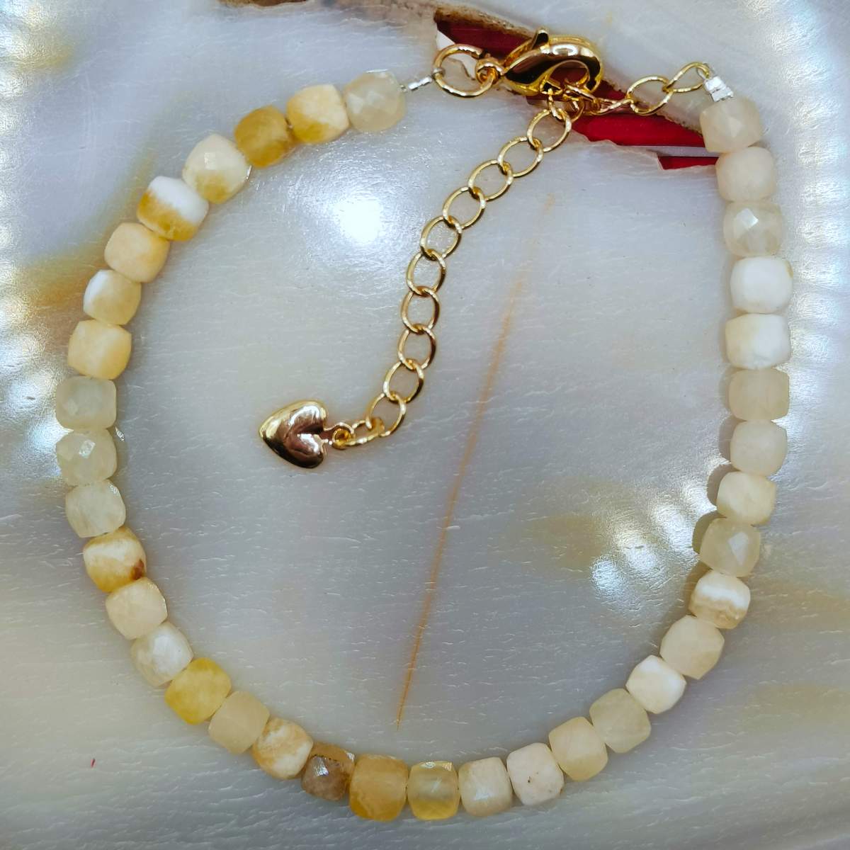 Браслет Цитрин куб 4мм 0850