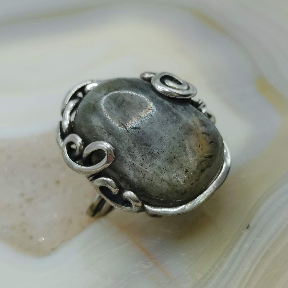 Перстень Лабрадор 0900