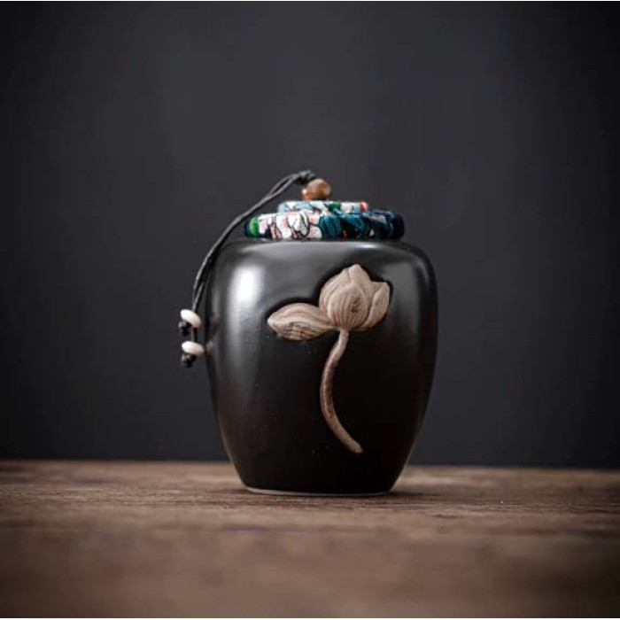 Чайниця «Самотній лотос» Чорна 0400