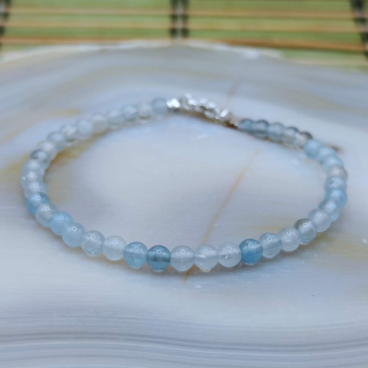 Браслет Аквамарин 4мм намист. 0900